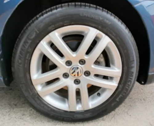 Volkswagen Bora 2.5 Style Tiptronic Bt At