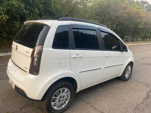 Imagem 5 de 15 de Fiat Idea Essence Dualogic 1.6 16v 2015