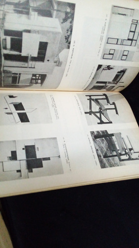 Poética De La Arquitectura Neoplastica. Bruno Zevi. (Usado)