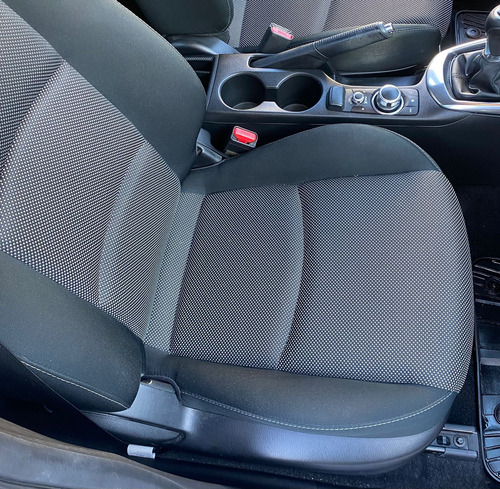 Mazda Mazda 2 Sdn S 6Mt