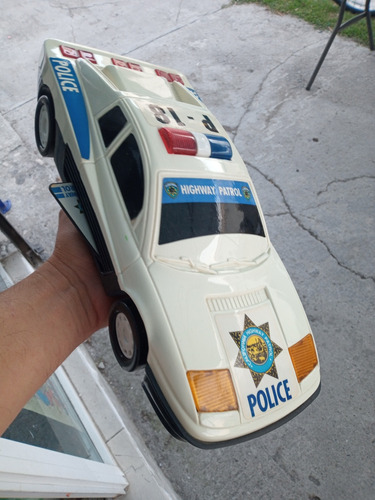 Carro De Policía Vintage De Plástico No Funciona 