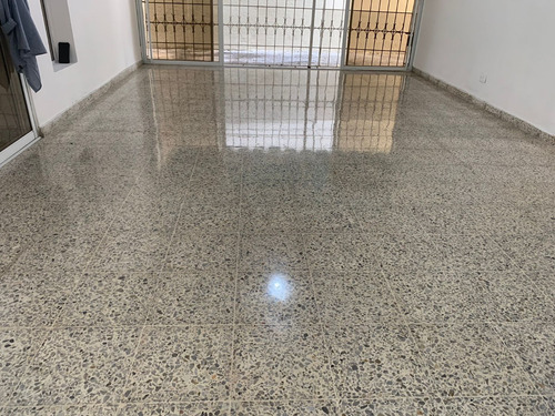 Imagen 5 de 7 de Pulido Y Brillado De Pisos