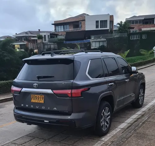 Toyota Sequoia 1794 Blindada