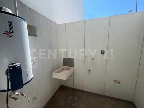 Casa En Renta En Montena Residencial, Pozos, S.l.p.