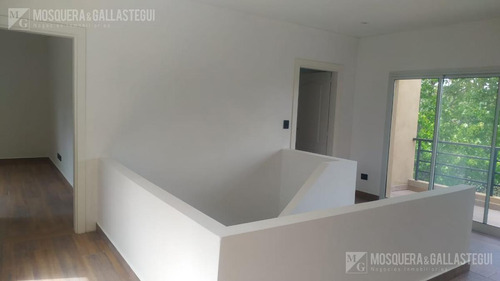 Casa En Venta - Boat Center.
