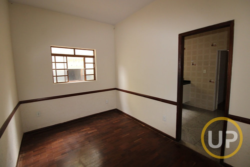 Casa 3 Quartos Aluguel No Colégio Batista-belo Horizonte, Mg - 8695