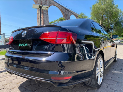 Imagen 14 de 14 de Volkswagen Jetta Gli Negro 2017 At Dakkar Autos