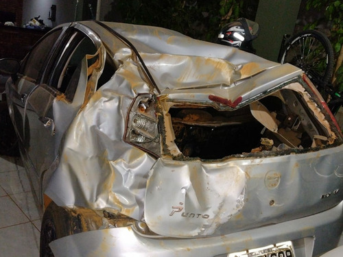 Imagem 6 de 9 de Fiat