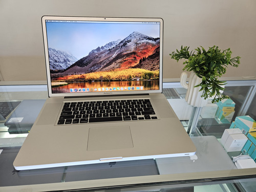 Macbook Pro 2011 17 Core I7 8ram 500gbhdd Plateado (Reacondicionado)