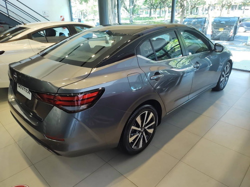Imagen 17 de 25 de Nissan Sentra Exclusive Cvt..2022