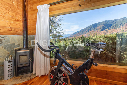 Acogedora Casa Con Vista Al Valle De Huife En Pucón
