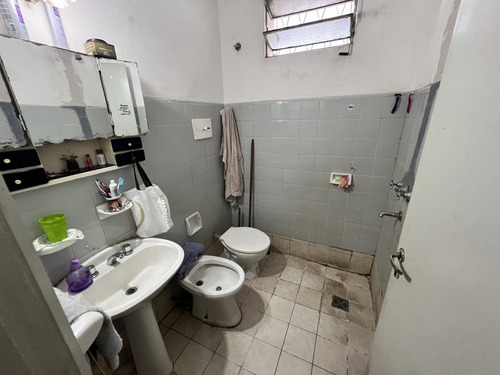 Vendo Departamento En Planta Alta Republica De La Sexta Oportunidad Liquido