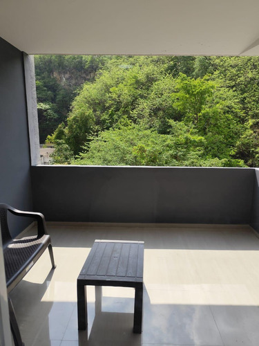 Fernando & Yosmar En Alquiler Lujoso Apartamento En La Chimeneas Res Montecarlo, Remodelado Amoblado