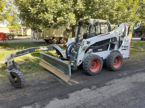 Implemento Pala Niveladora Vialplan Minicargadora Bobcat