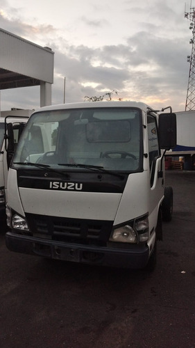 Imagen 1 de 5 de Isuzu Elf 100 2018
