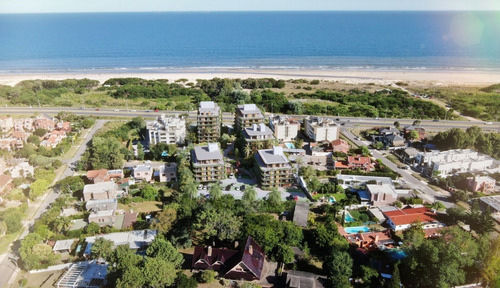 Costanera Village