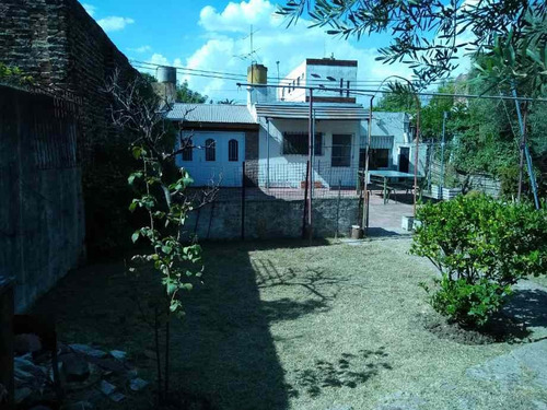 Casa En Venta En Moron Sur