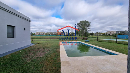 Casa En Altos De Campo Grande