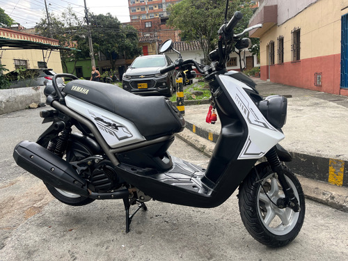Bwis X 125 Modelo 2016 Blanca
