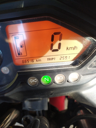 Bajaj Rouser 220f