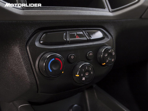 Imagen 20 de 25 de Chevrolet Prisma Joy Extra Full | Permuta / Financia