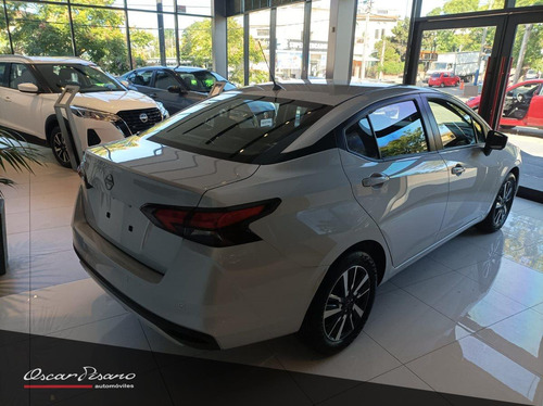 Nissan Versa Advance Automatico
