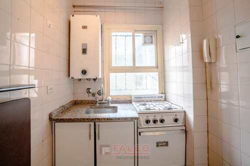 Av. Rivadavia 6200 - 2 Ambientes- Interno-seguridad 24 Hs -