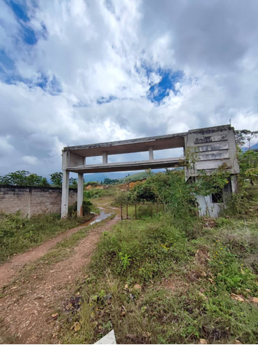 Terreno En Venta La Castellana, San Cristóbal 