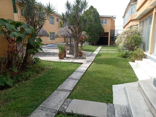 Casa En Condominio En Lomas De Cuernavaca, Temixco, Morelos - Crb-1234-cd
