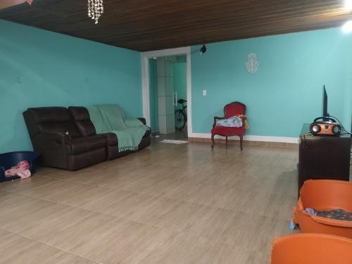 Imagem 9 de 14 de Casa Lado Praia Quintal Amplo Em Itanhaém | Aceita Financiar