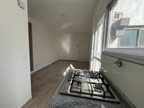 Dueño Directo Vende, Monoambiente Super Luminoso Hecho A Nuevo Sin Comision Inmobiliaria