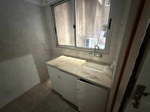 Alquiler Monoamb. Soriano 1238/103 Al Frente, Dividido, Coci