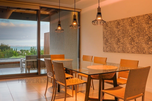Imagen 6 de 27 de Espectacular Apartamento, Con Hermosa Vista Y Patio Propio.