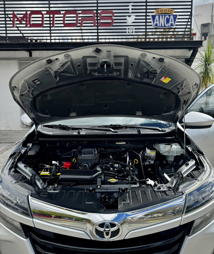 Toyota Avanza 1.5 Le At