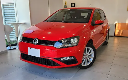 Volkswagen Polo 5p Comfortline Plus L4/1.6 Aut