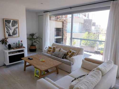 Venta Departamento 3 Ambientes C/cochera, En Las Piedras, Barrio Castaños
