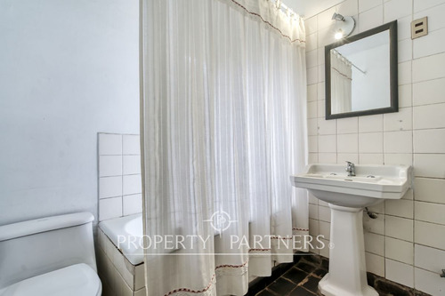 Excelente Ubicación, Casa En Venta En La Reina Cen...