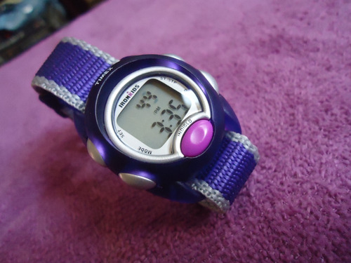 Timex Digital Reloj Retro Para Mujer (Usado)