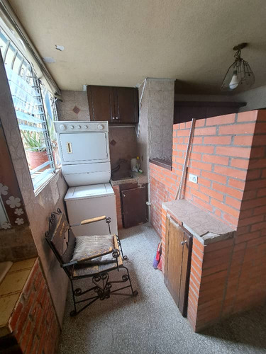 Ventaapartamento Ubicado En Los Teques - Santa Teresa