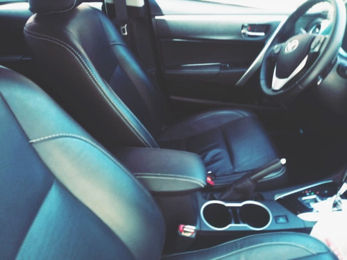 Permuto Toyota Corolla Seg Cvt Por Camioneta