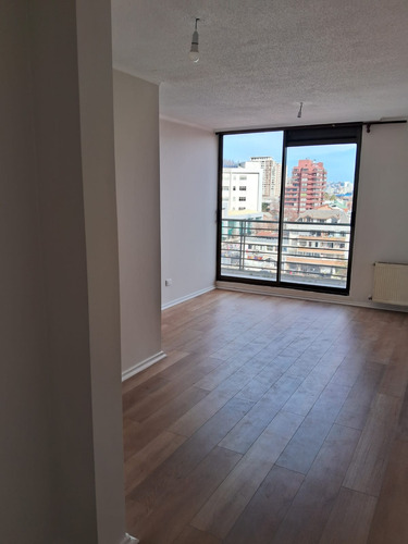 Arriendo De Departamento En Concepción - 1 Dormitorio Y 1 B