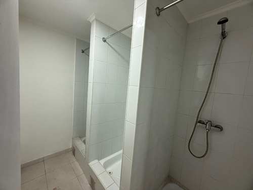Galpón-bodega/quinta Normal/3 Privados/2baños/duchas