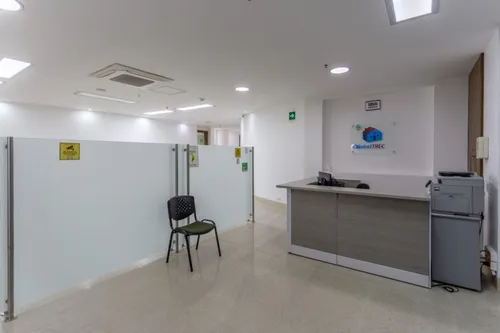 Local En Venta En Loma Del Esmeraldal. Cod V15815