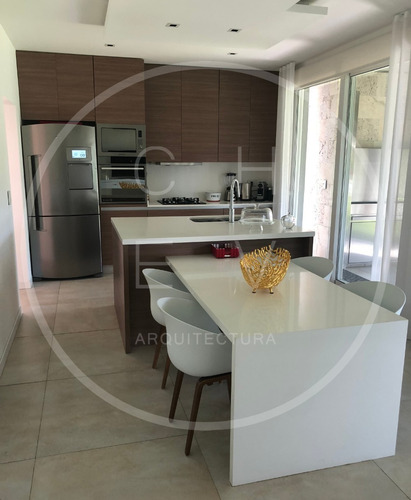 Imagen 4 de 12 de Casa En Venta En Puertos Del Lago - Riberas