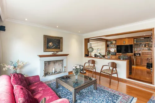 Apartamento En Venta En El Chicó. Cod V19948