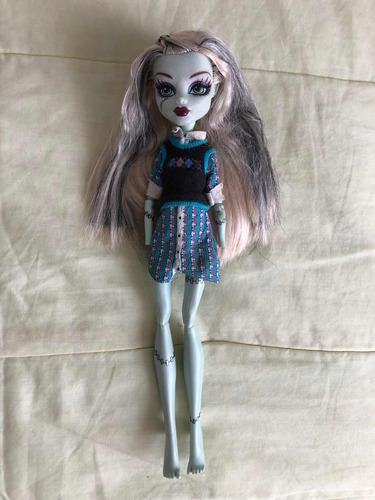 Monster High Frankie Stain School Out Usada