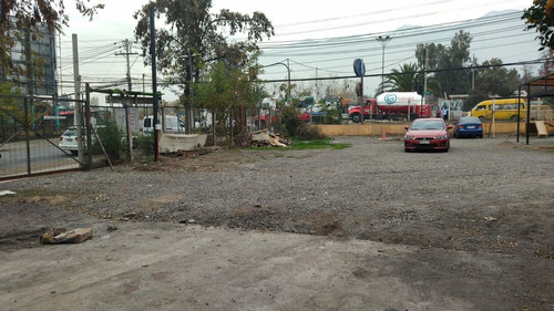 Se Vende Terreno En Transitada Esquina De La Flori...