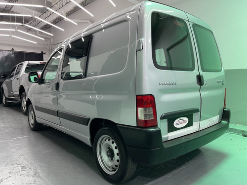 Imagen 2 de 15 de Peugeot Partner Furgon 1.6hdi Confort 1º Mano Modelo 2017!!