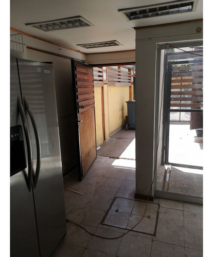 Muy Buen Local A 20 Mts De Irrrazaval