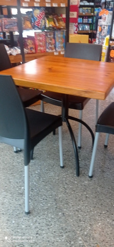 Imagen 6 de 6 de Mesas Para Restaurant En Madera Y Metal
